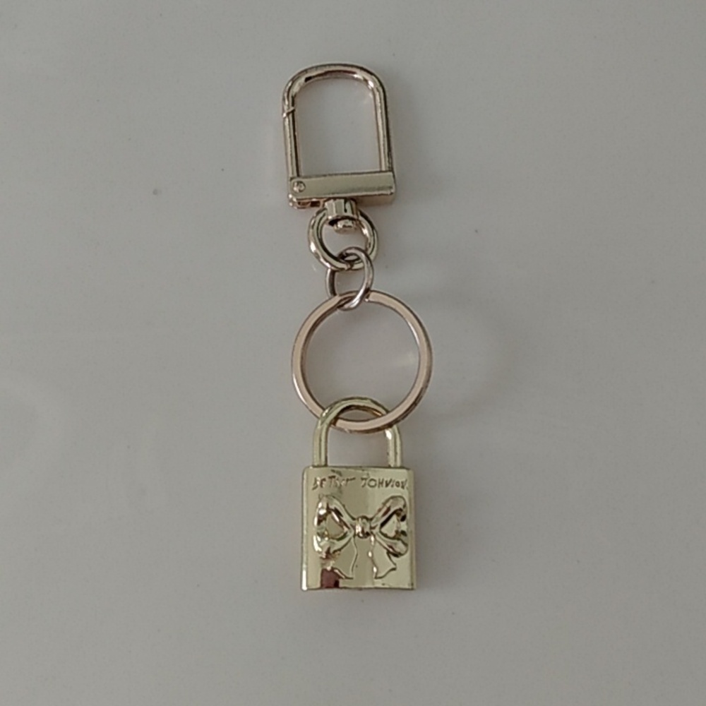 Betsey Johnson Key Chain Bag Fob Purse Hang Tag